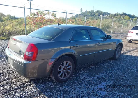2008 Chrysler 300 Limited from USA, damaged, VIN 2C3KA33G18H230934